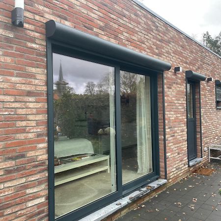 Prachtig Guesthouse Met Gratis Parkeren Maasmechelen Dış mekan fotoğraf